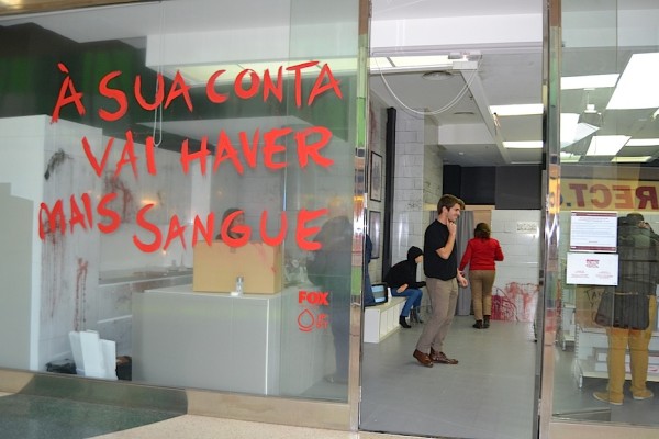 Zumbis ajudam na doação de sangue em Portugal