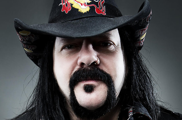 Vinnie Paul morre aos 54 anos