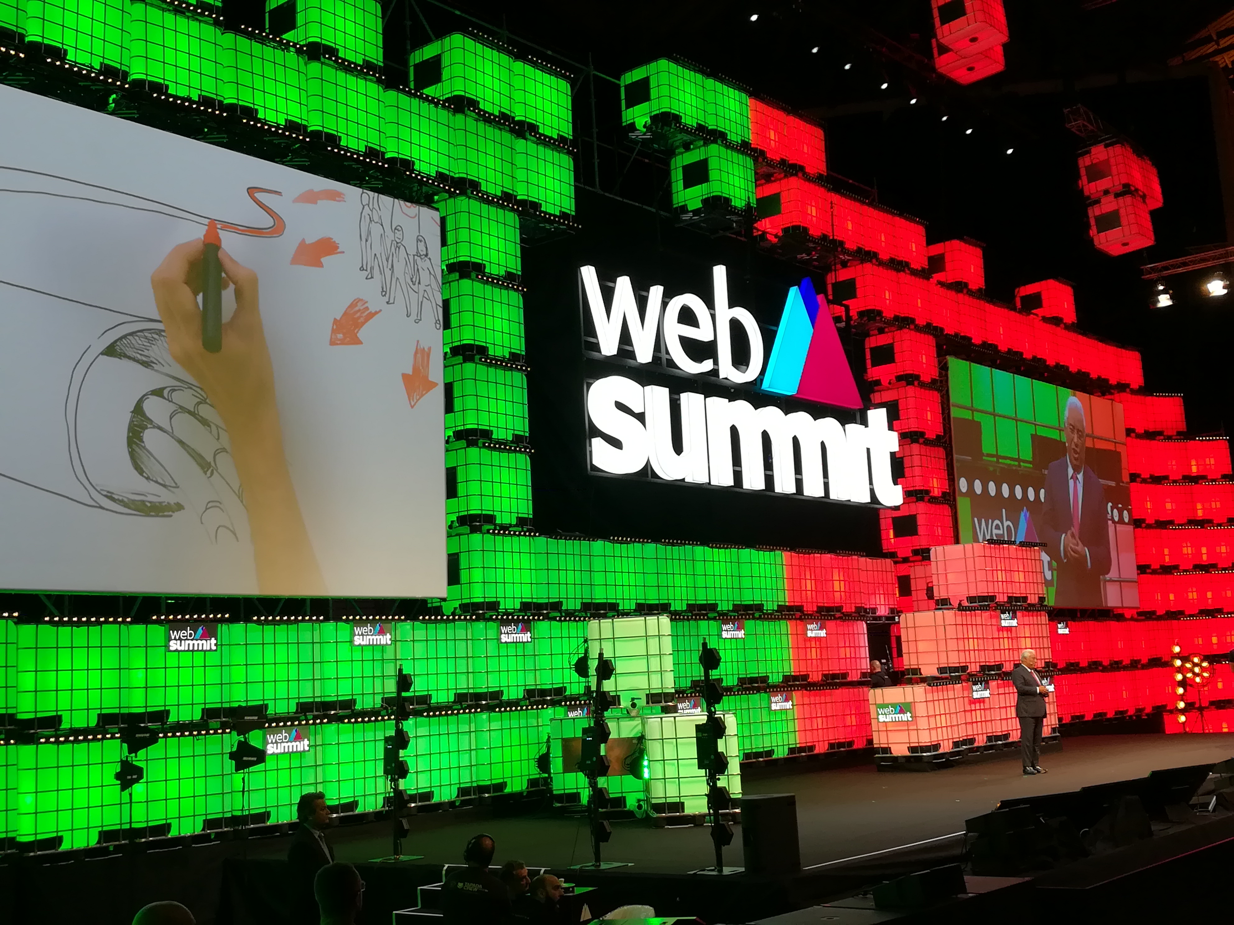 António Costa abre Web Summit com discurso sobre “liberdade”