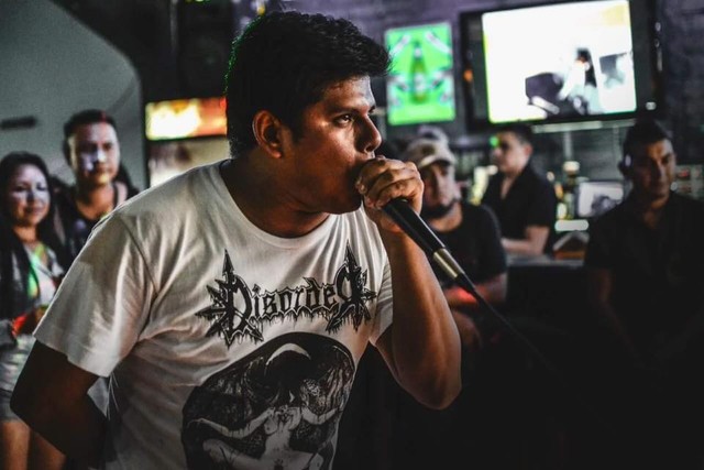 Vocalista da banda Apes of God é morto a tiros durante show em El Salvador