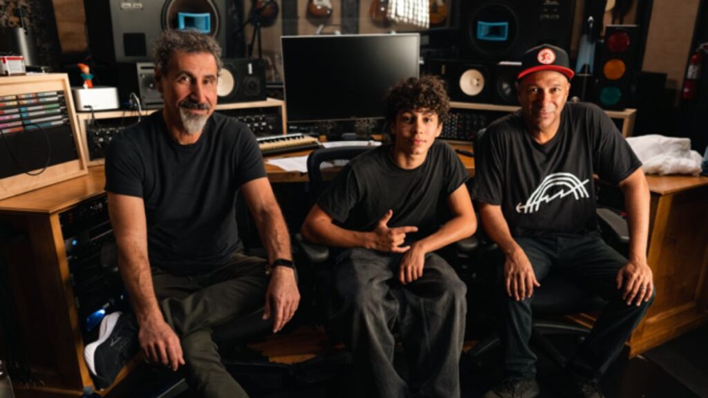 Serj Tankian, Roman Morello, Tom Morello | Crédito: Isabella Margolis